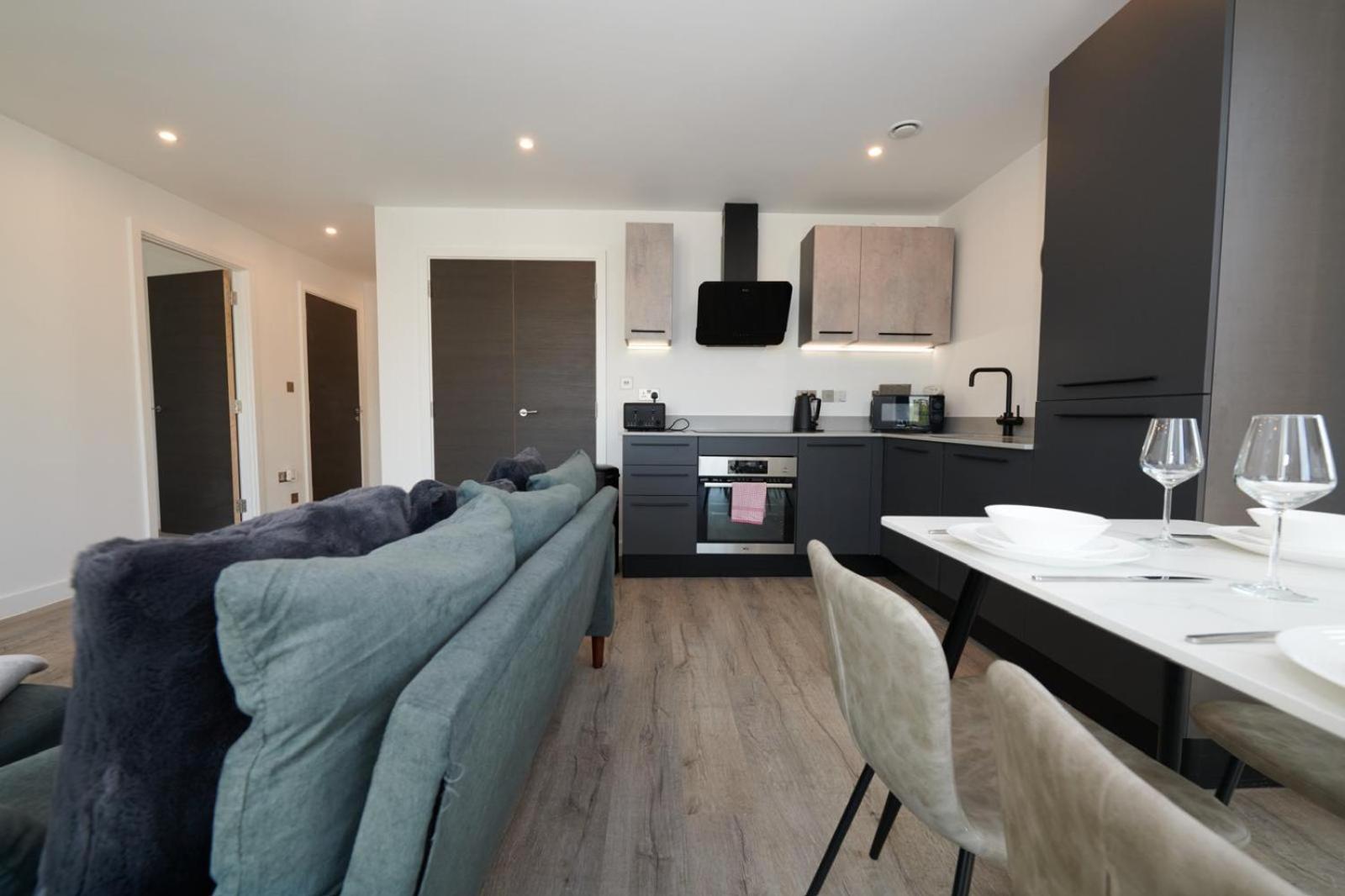 Minster Icona 239 - Free Parking And Gym! *